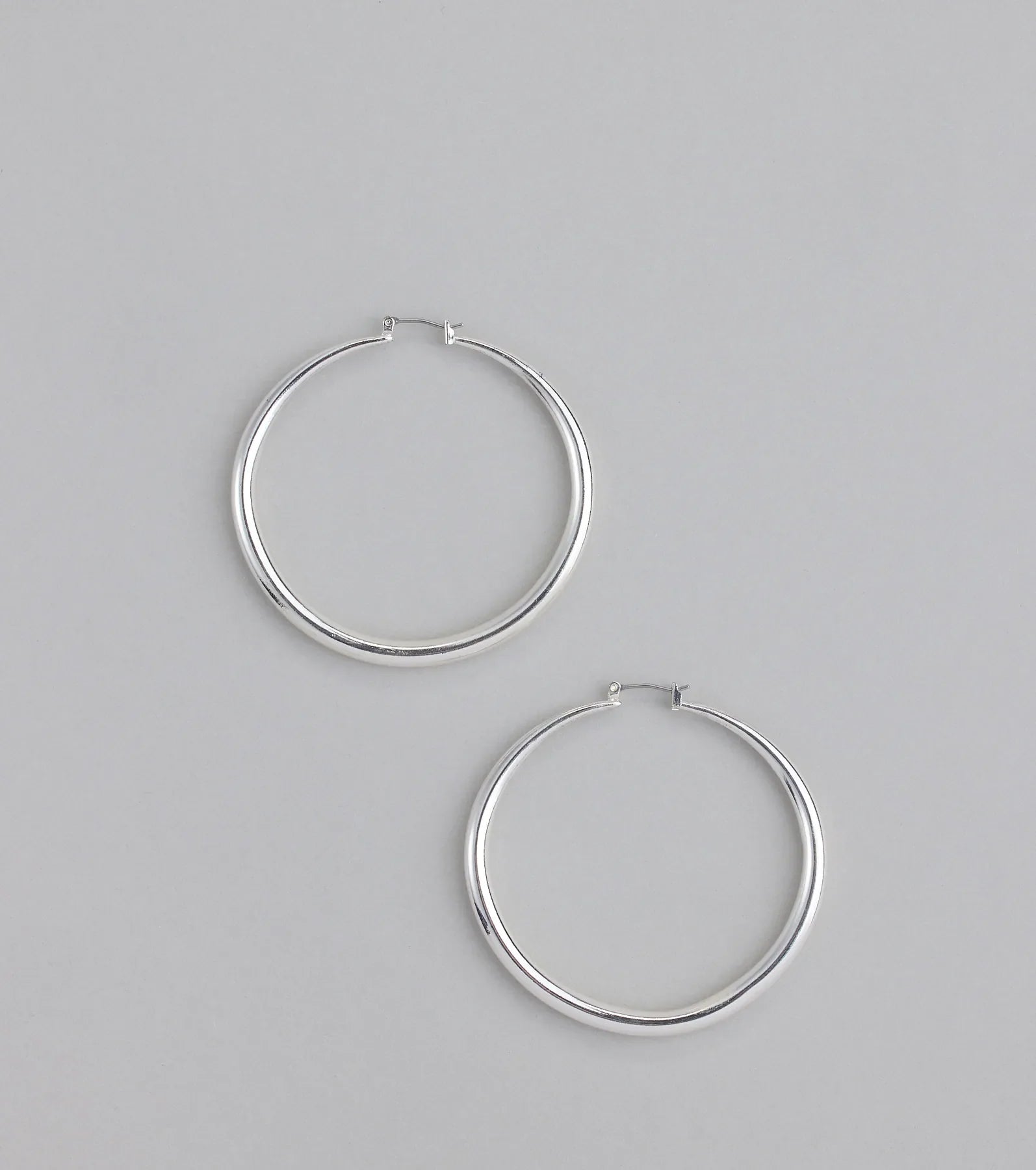 Sleek Glam Large Hollow Hoop Earrings